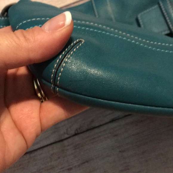 Coach Crossbody - Picture 3 of 4